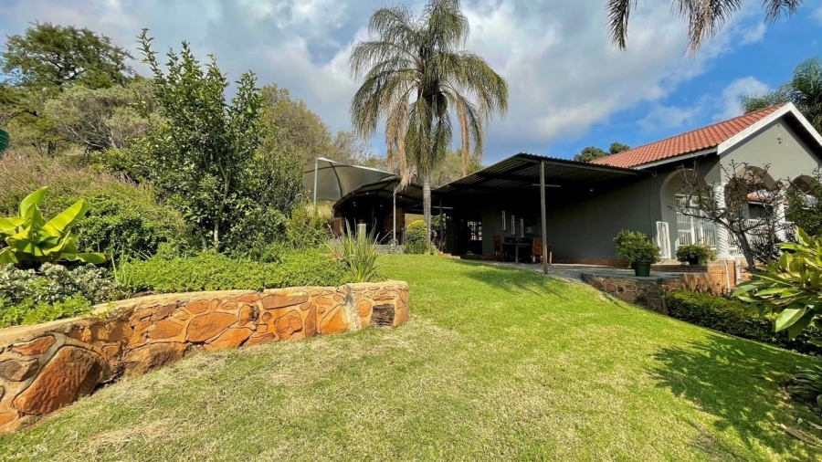 4 Bedroom Property for Sale in Safari Gardens North West